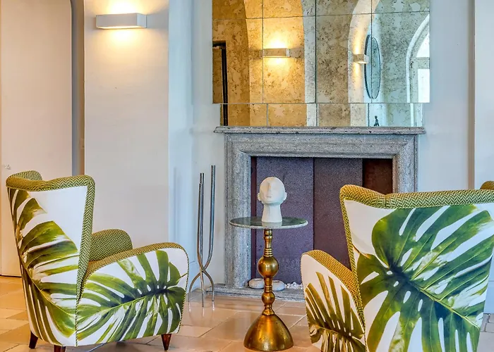 Francesca Villa Capri